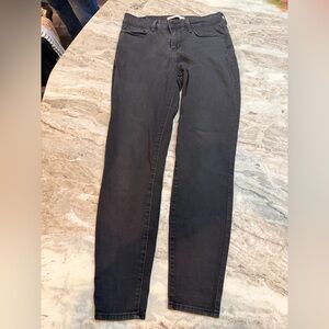 Signature Levi Strauss Black Mid Rise Skinny Jeans W28 L30